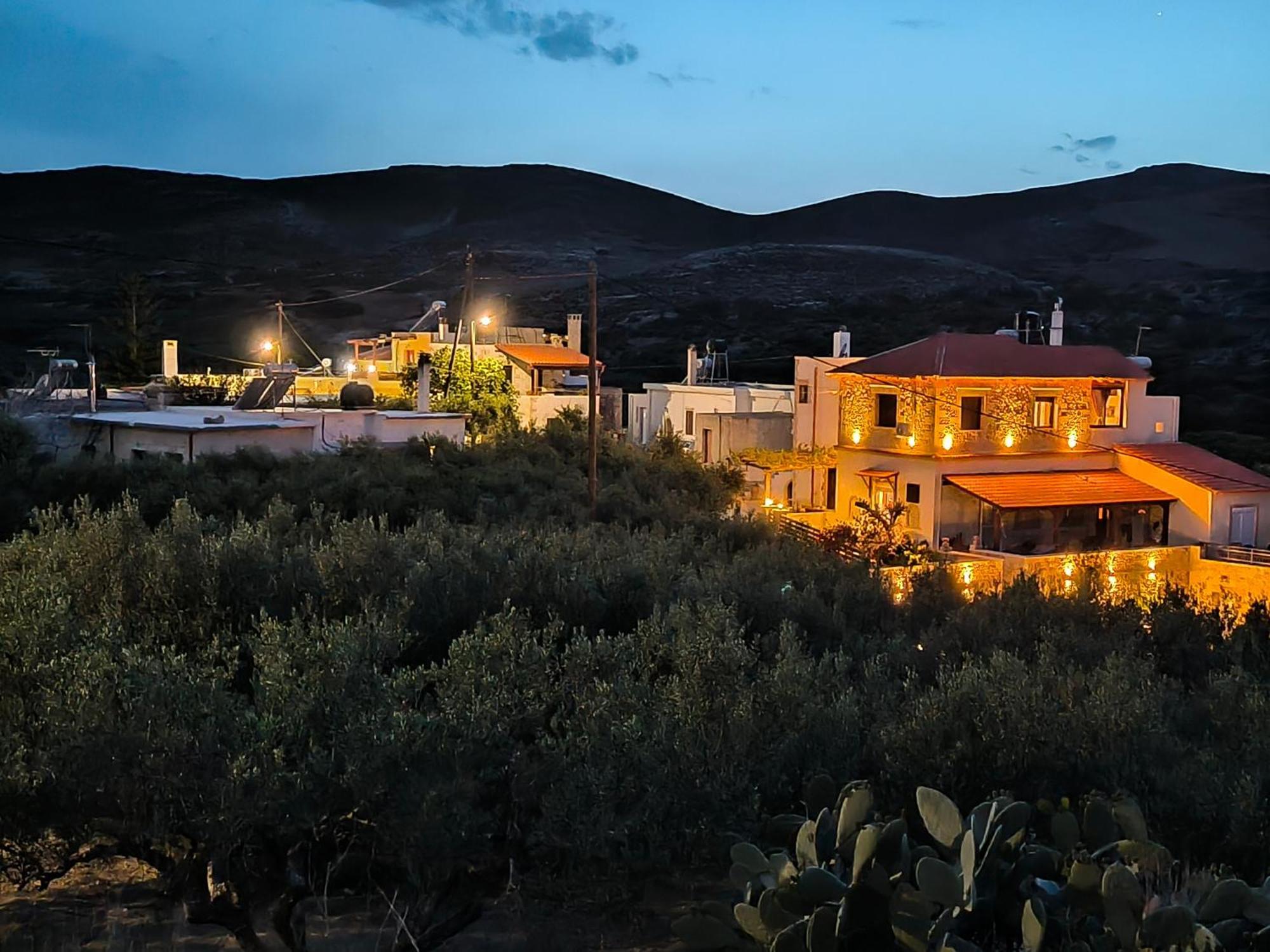 Aloni Studio Azoyirás Εξωτερικό φωτογραφία